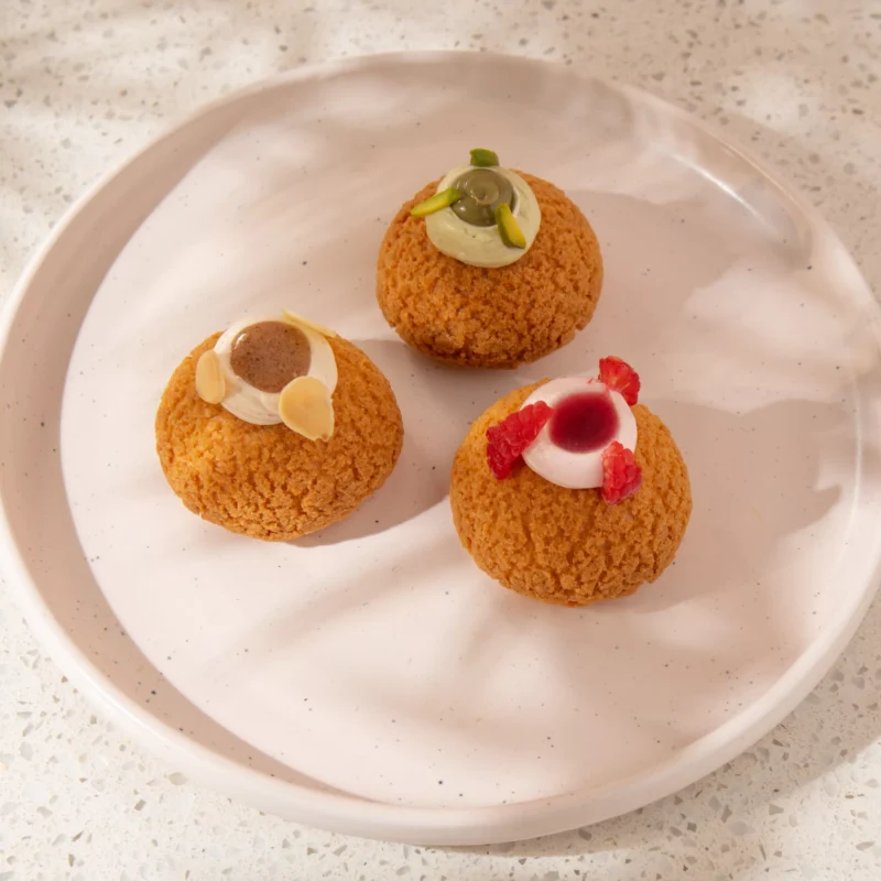 كريم بفز بنكهات مشكلة - Cream Puffs with Mixed Flavors - Image 2