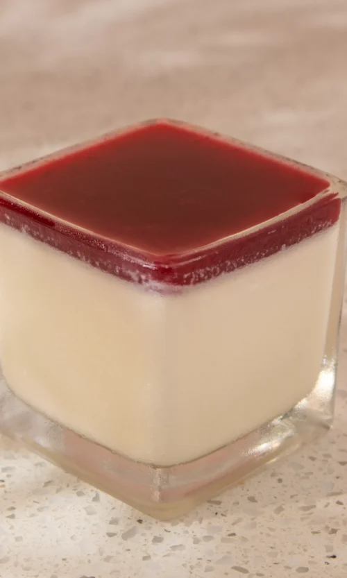 بانا كوتا بالتوت - Berry Panna Cotta